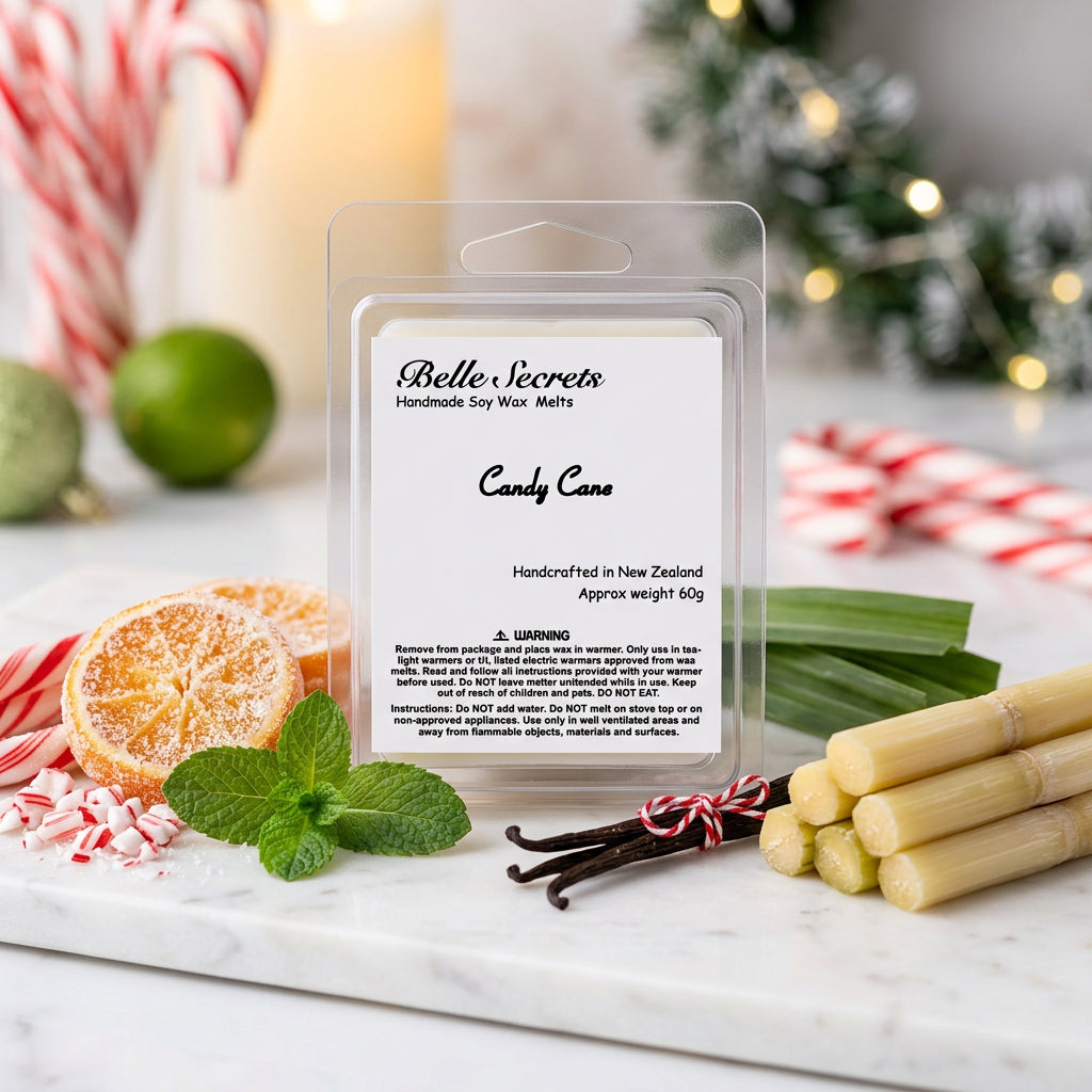Top Notes: Frosted Orange, Iced Mint Leaves
Mid Notes: Crushed Candy Canes
Dry Notes: Sheer Woods, Sugarcane, Vanilla Bean