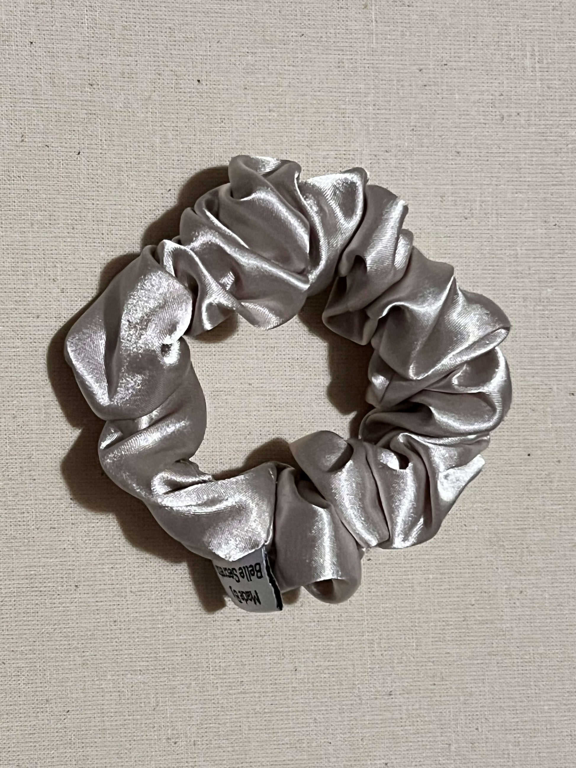 regular scunchies, champagne colour scrunchies,satin scrunchies, silky scatin scrunchies, belle secrets scrunchies, handmade scrunchies, small business in new zealand, made in new zealand, 