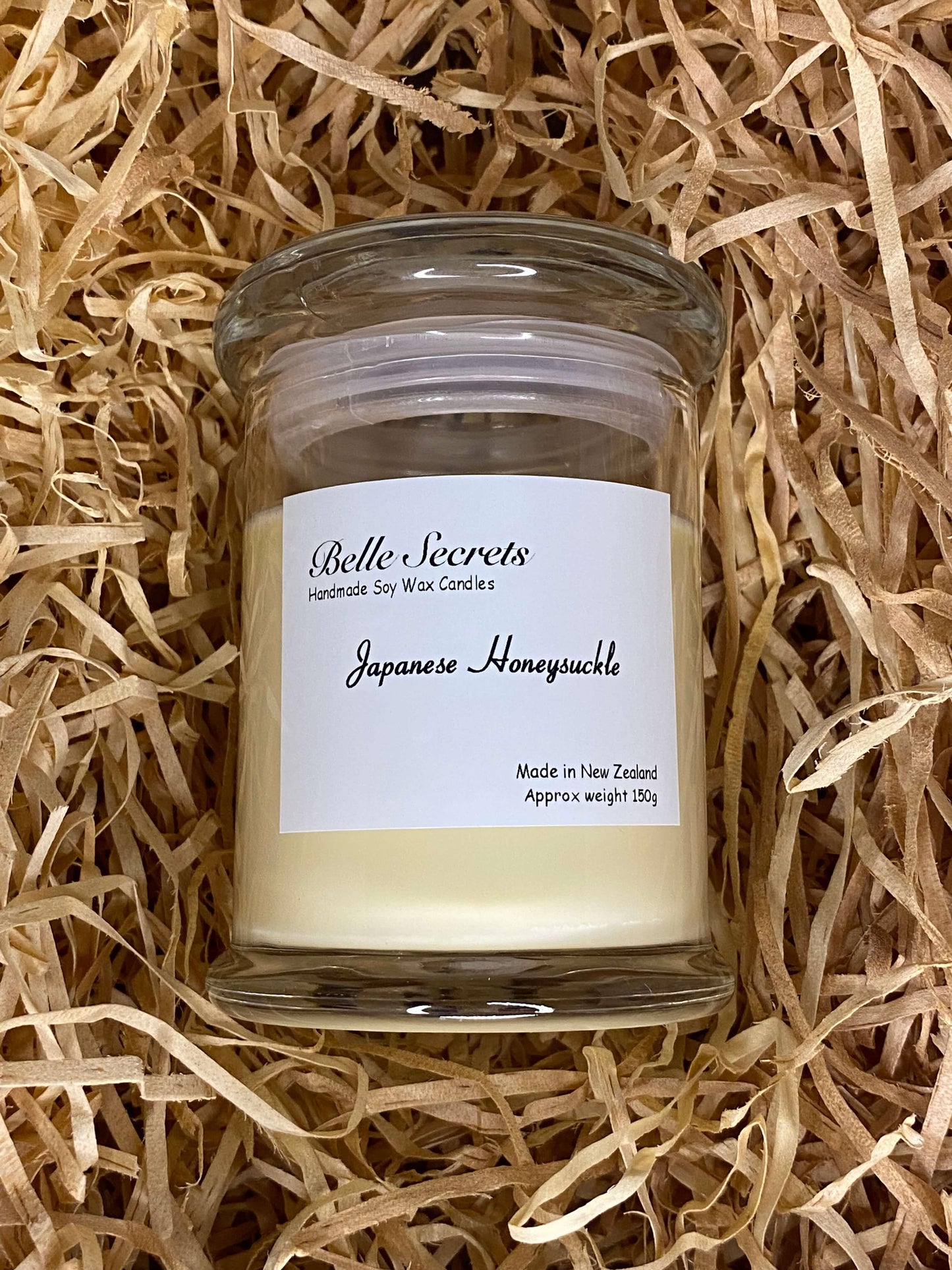 handmade,Scented Soy Wax Candle - Japanese Honeysuckle - Belle Secrets, aroma, fragrances-oil, essential, ideal-gift,100%-environment-friendly, natural, dog, cat,cheap, non-toxic, lead-free, zinc-free, relax. calm, birthday, christmas, anniversary, weddings, skin safe, ecosoya, tea-light, candle-nz, light, birthday-candle, glasshouse-candle, container-candle, jar-candle, citronella, glass, wood, cotton, candle-creation, pure-nature, pillar-candle, votives, candle, luxury,best, scented, safe