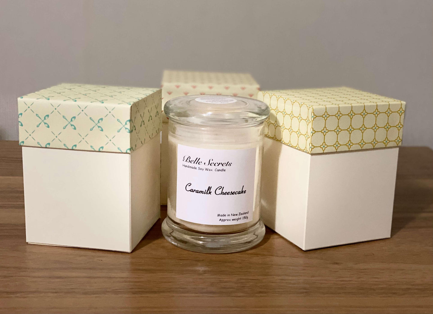 Scented Soy Wax Candles - Caramilk Cheesecake - Belle Secrets